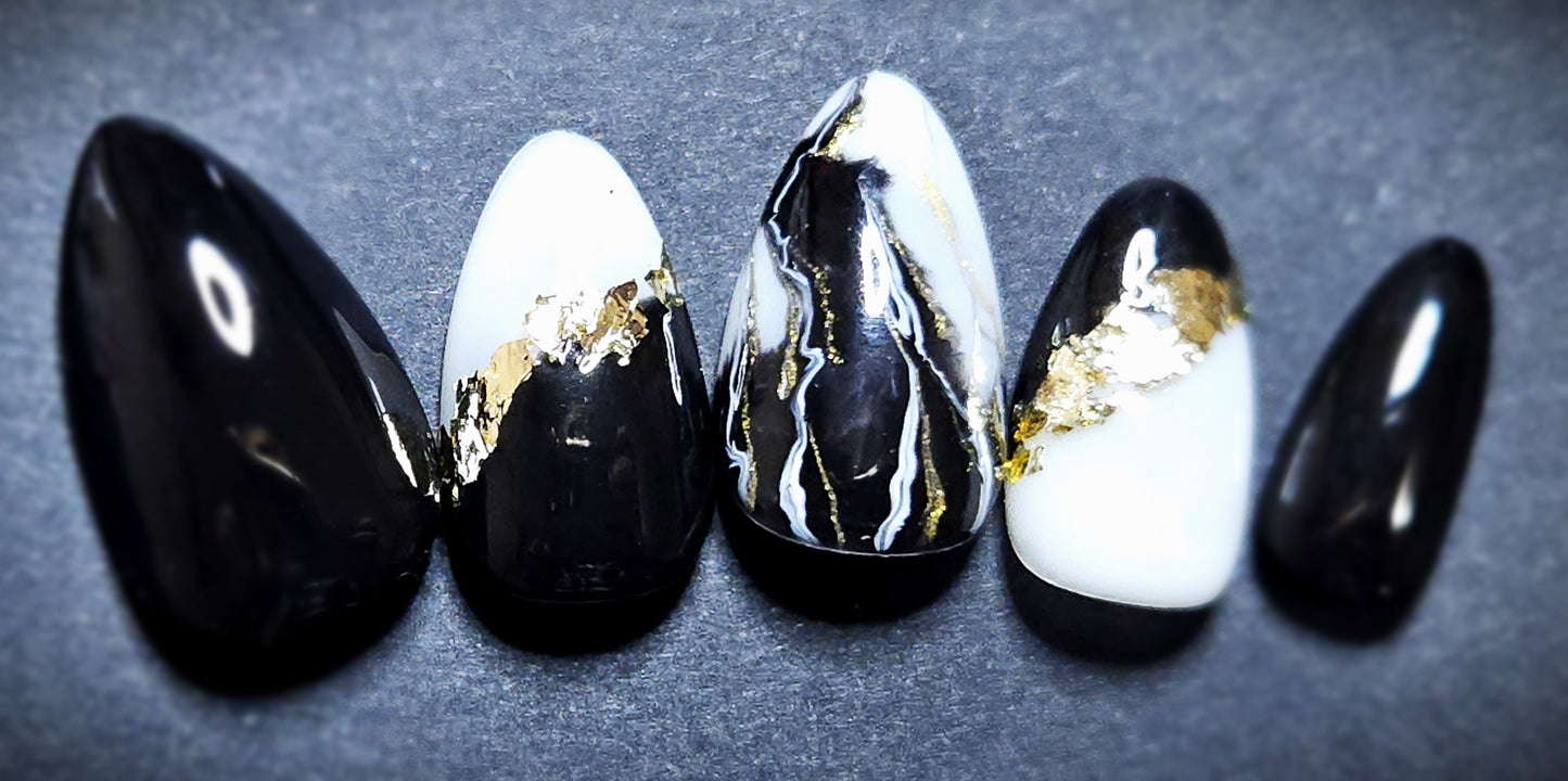 Press-on Nails "MILLION REASONS"